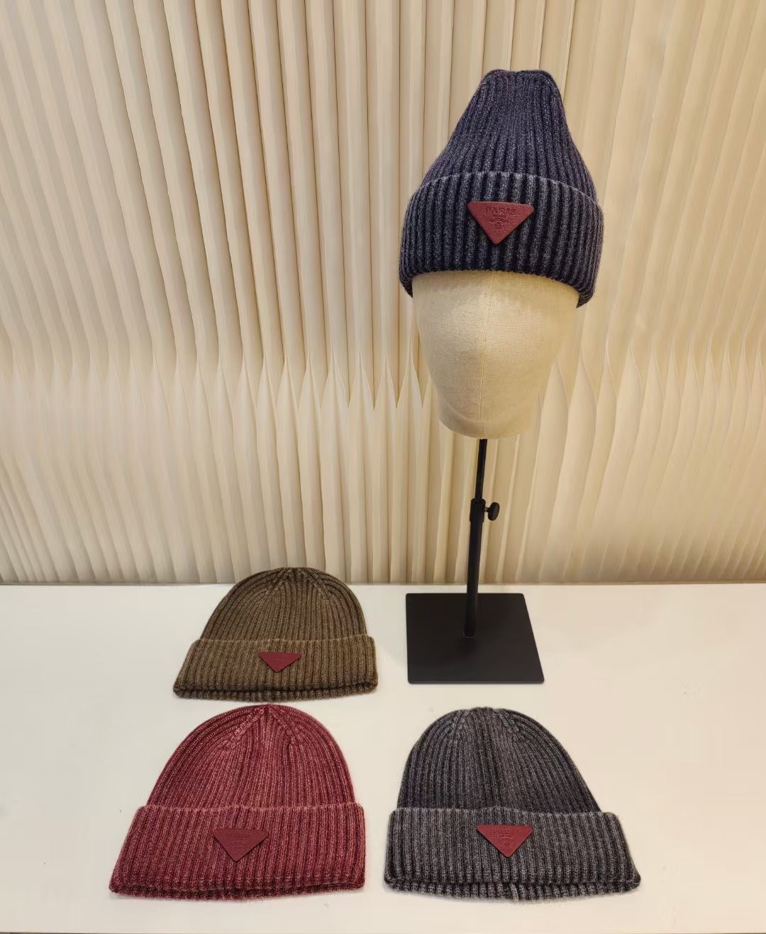 [TOP] PRADA Knitted Hat - 4 Color