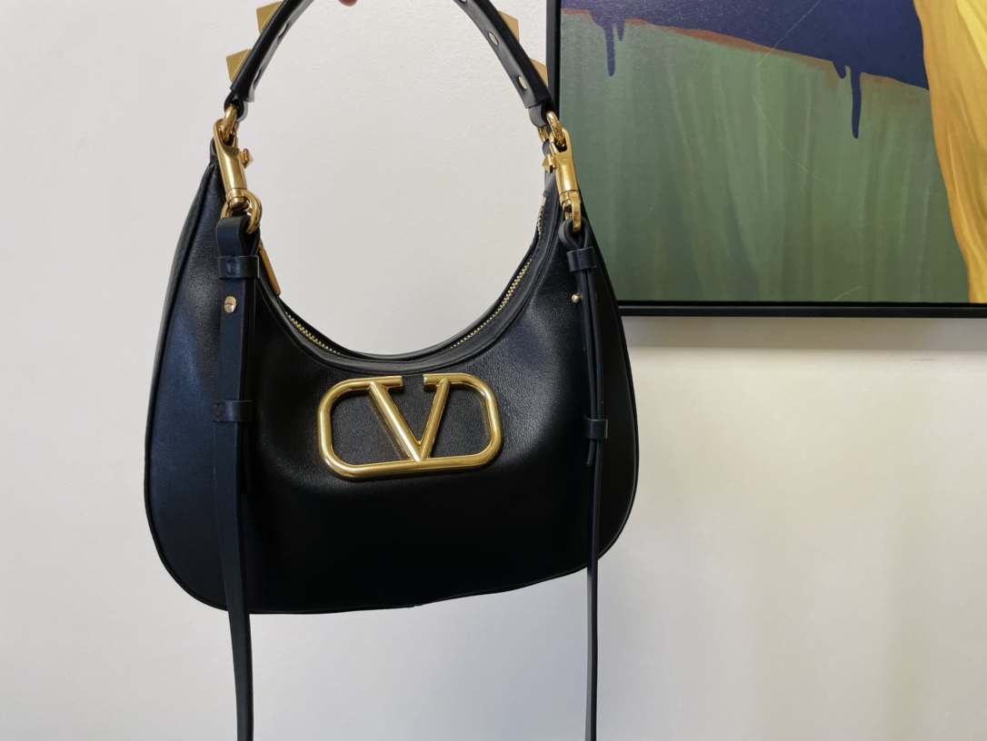 [TOP] VALENTINO Calfskin Hobo Handbag 26x30x7cm - Black