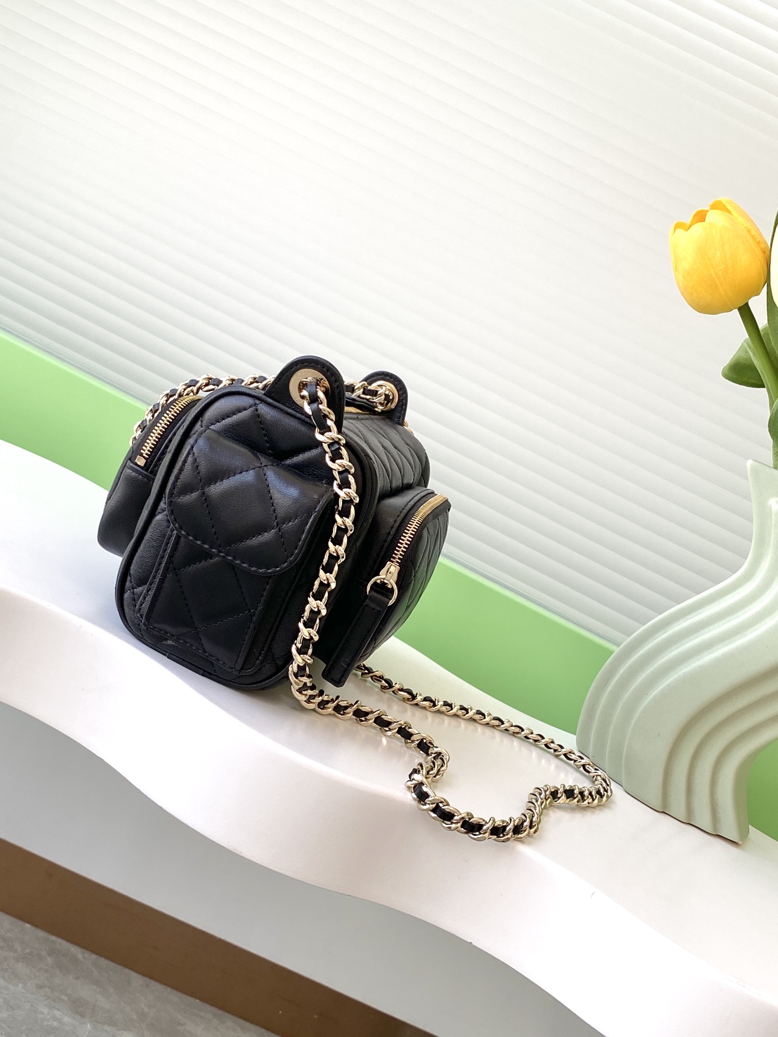 [TOP] CHANEL 24K Small Camera Case 14×23×9cm - Black