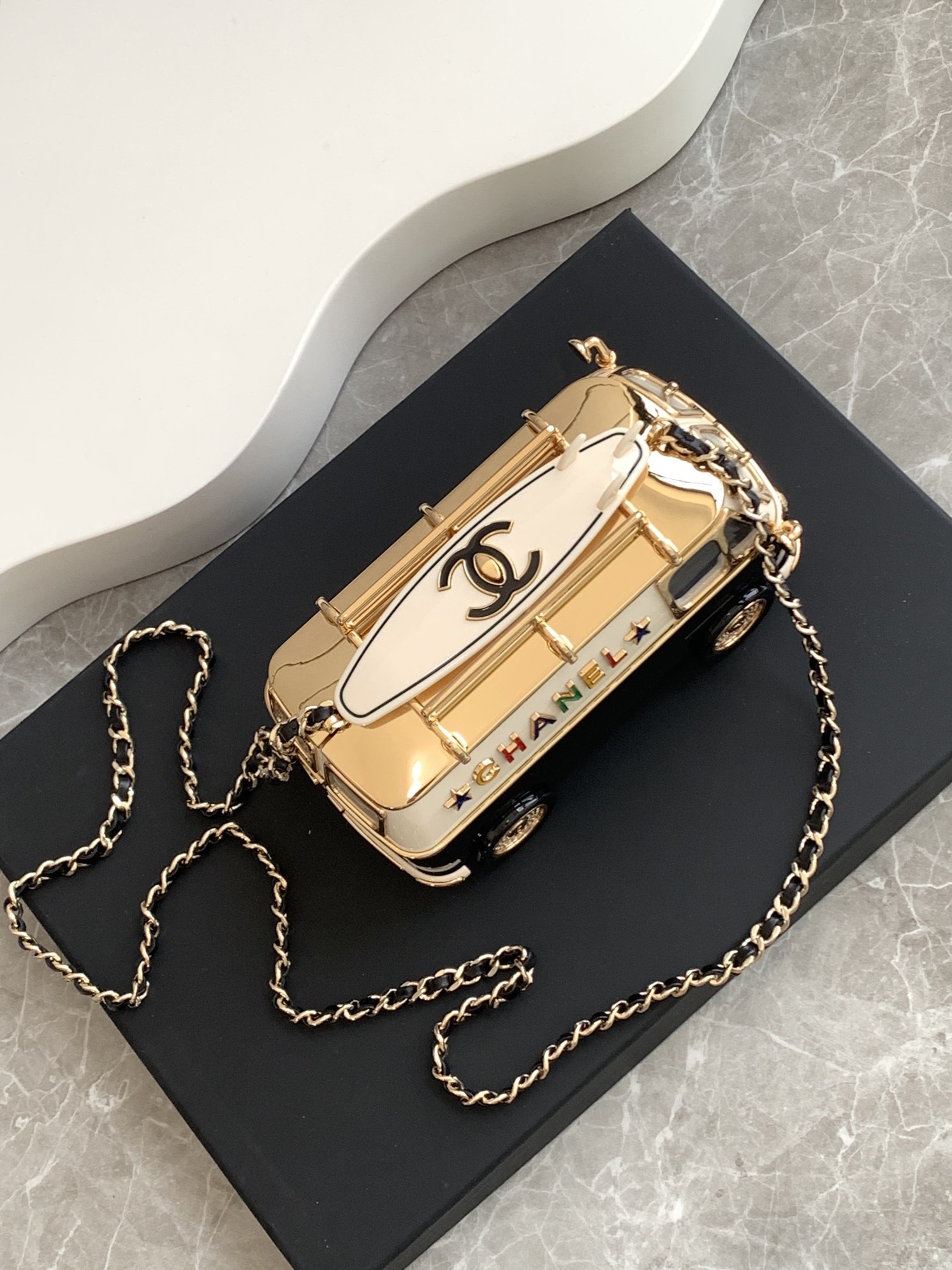 [TOP] CHANEL MINI VAN MINAUDIERE 9.4×16×8.7cm