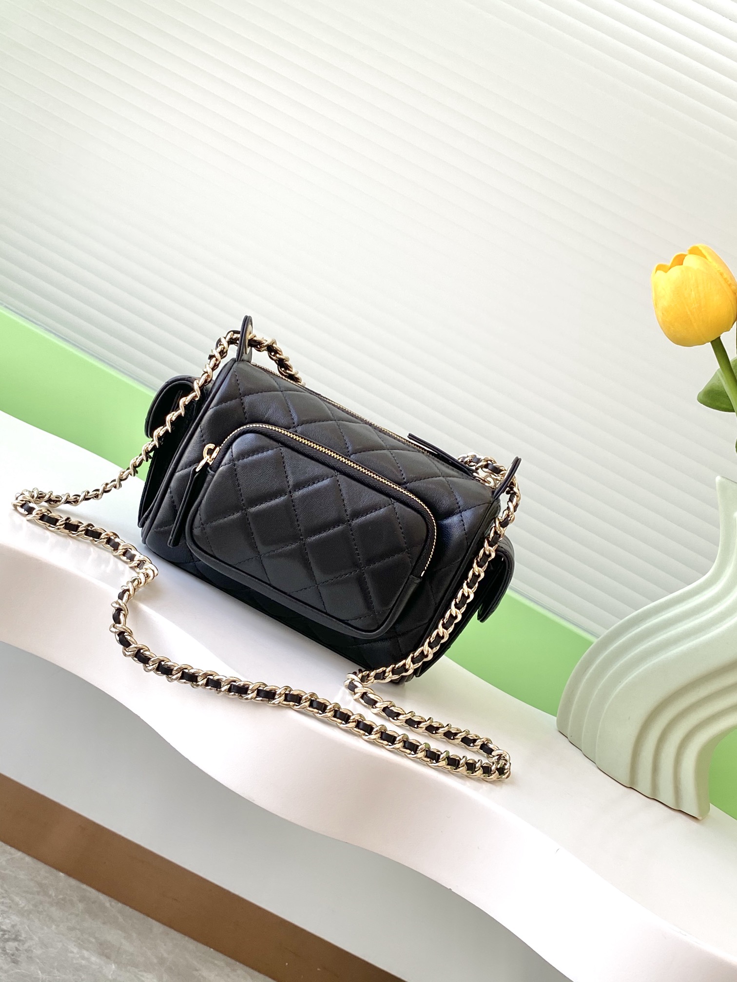 [TOP] CHANEL 24K Small Camera Case 14×23×9cm - Black