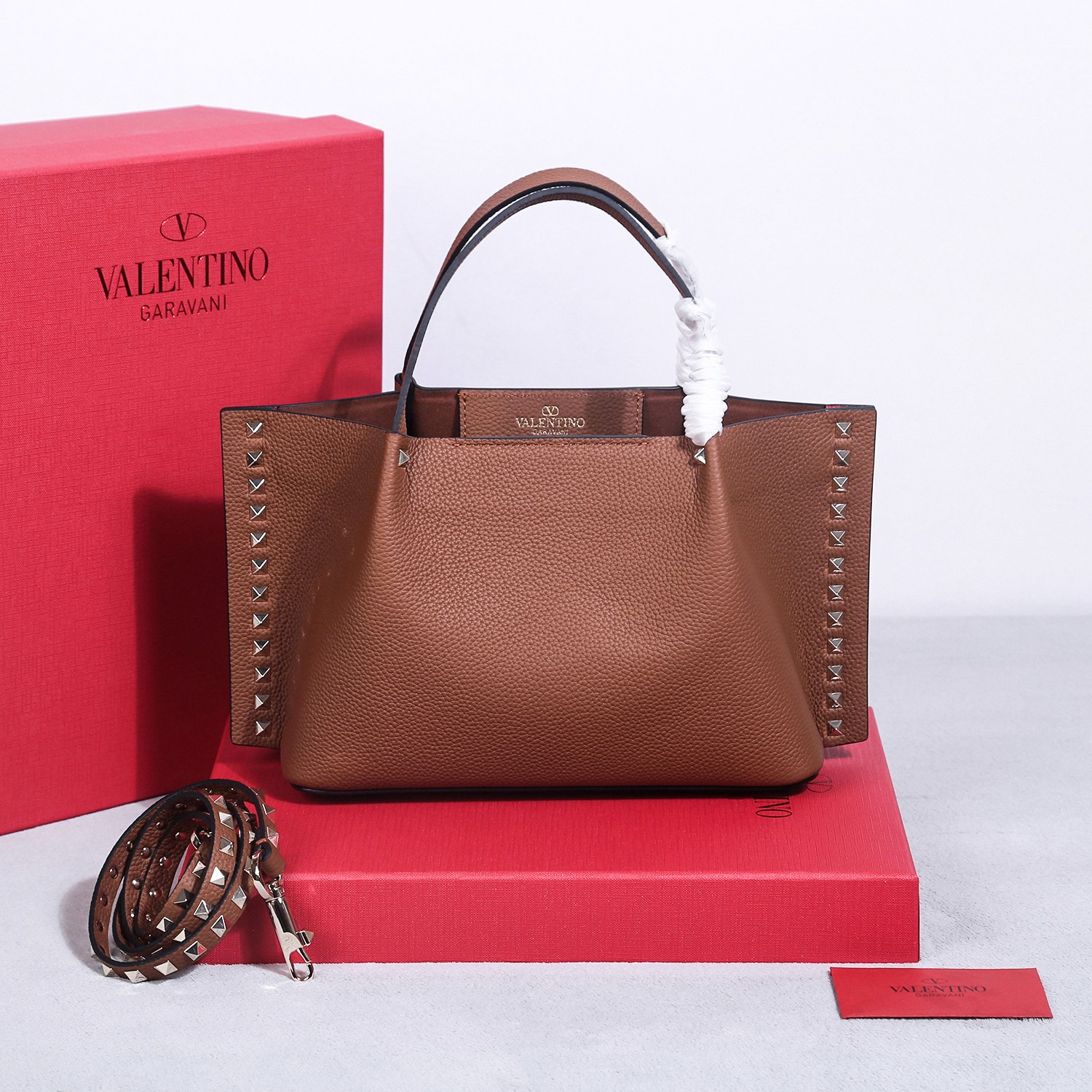 [TOP] VALENTINO Rockstud Tote Bag Cowhide 31*25*15cm/41*25*18 cm - 5 Colour