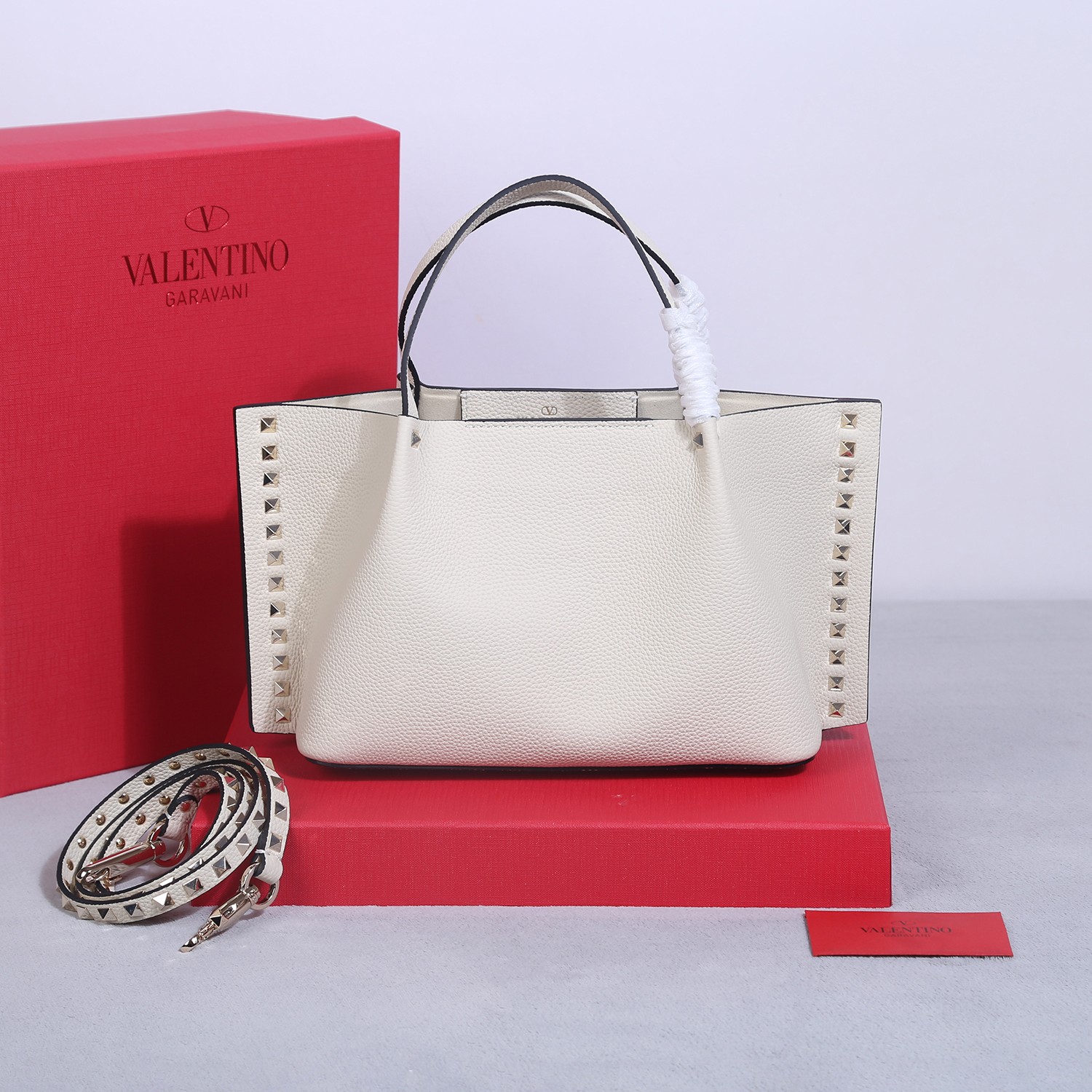 [TOP] VALENTINO Rockstud Tote Bag Cowhide 31*25*15cm/41*25*18 cm - 5 Colour