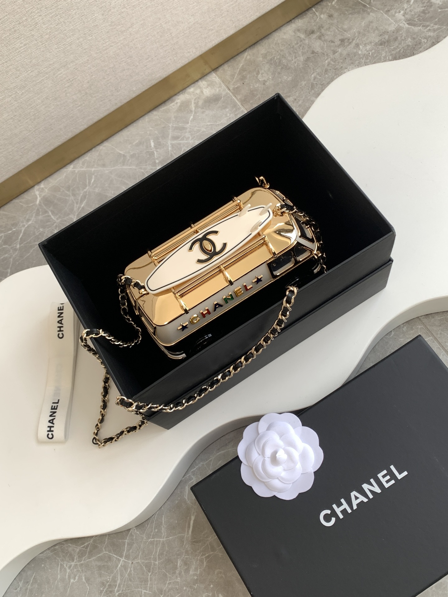 [TOP] CHANEL MINI VAN MINAUDIERE 9.4×16×8.7cm