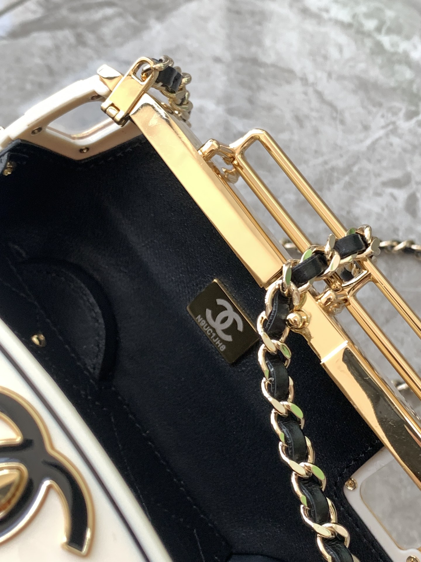 [TOP] CHANEL MINI VAN MINAUDIERE 9.4×16×8.7cm