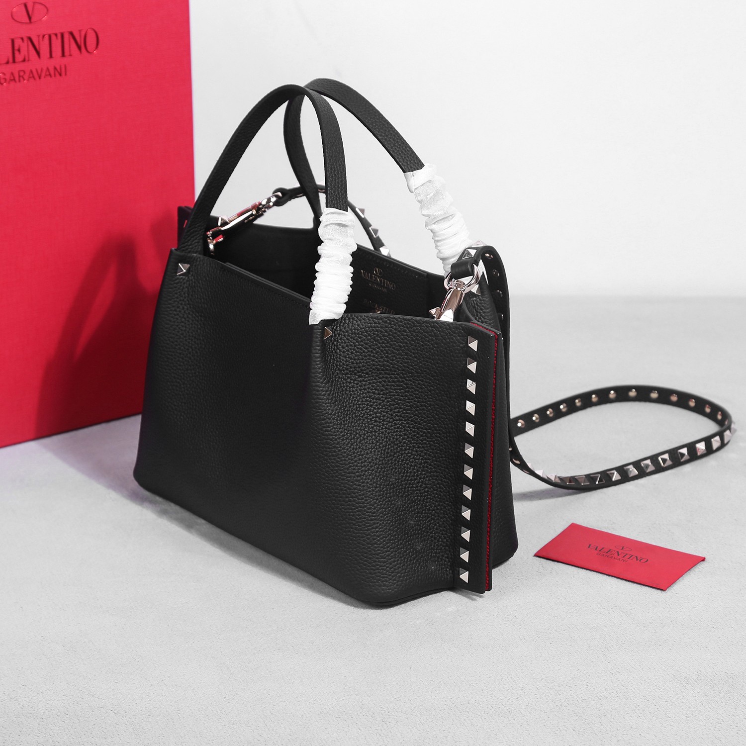 [TOP] VALENTINO Rockstud Tote Bag Cowhide 31*25*15cm/41*25*18 cm - 5 Colour