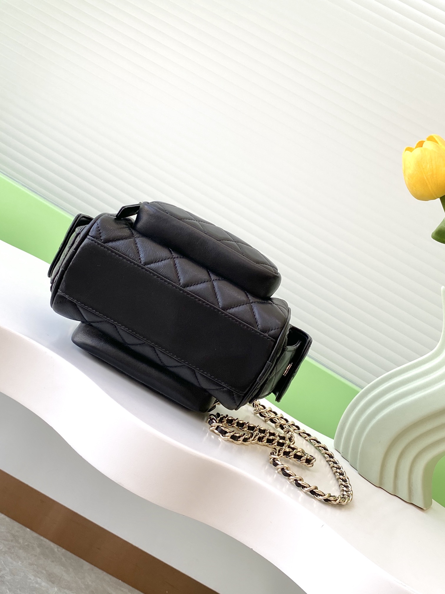 [TOP] CHANEL 24K Small Camera Case 14×23×9cm - Black