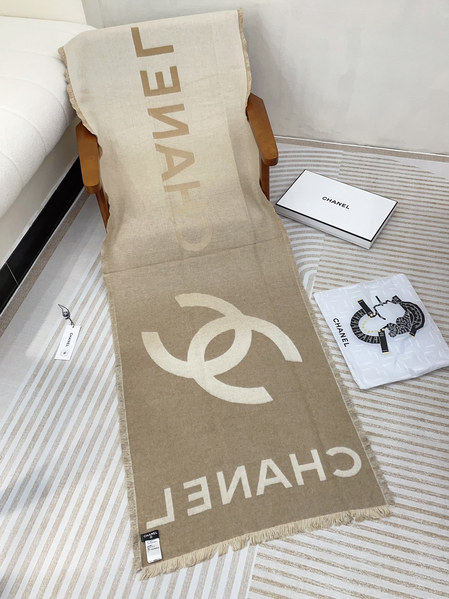 [TOP] CHANEL Cashmere Shawl Scarf 75x200 cm - Khaki