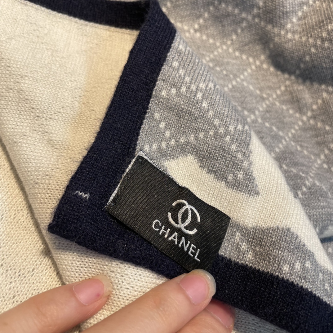 [TOP] CHANEL Cashmere Shawl Scarf 30x180 cm - Blue & White