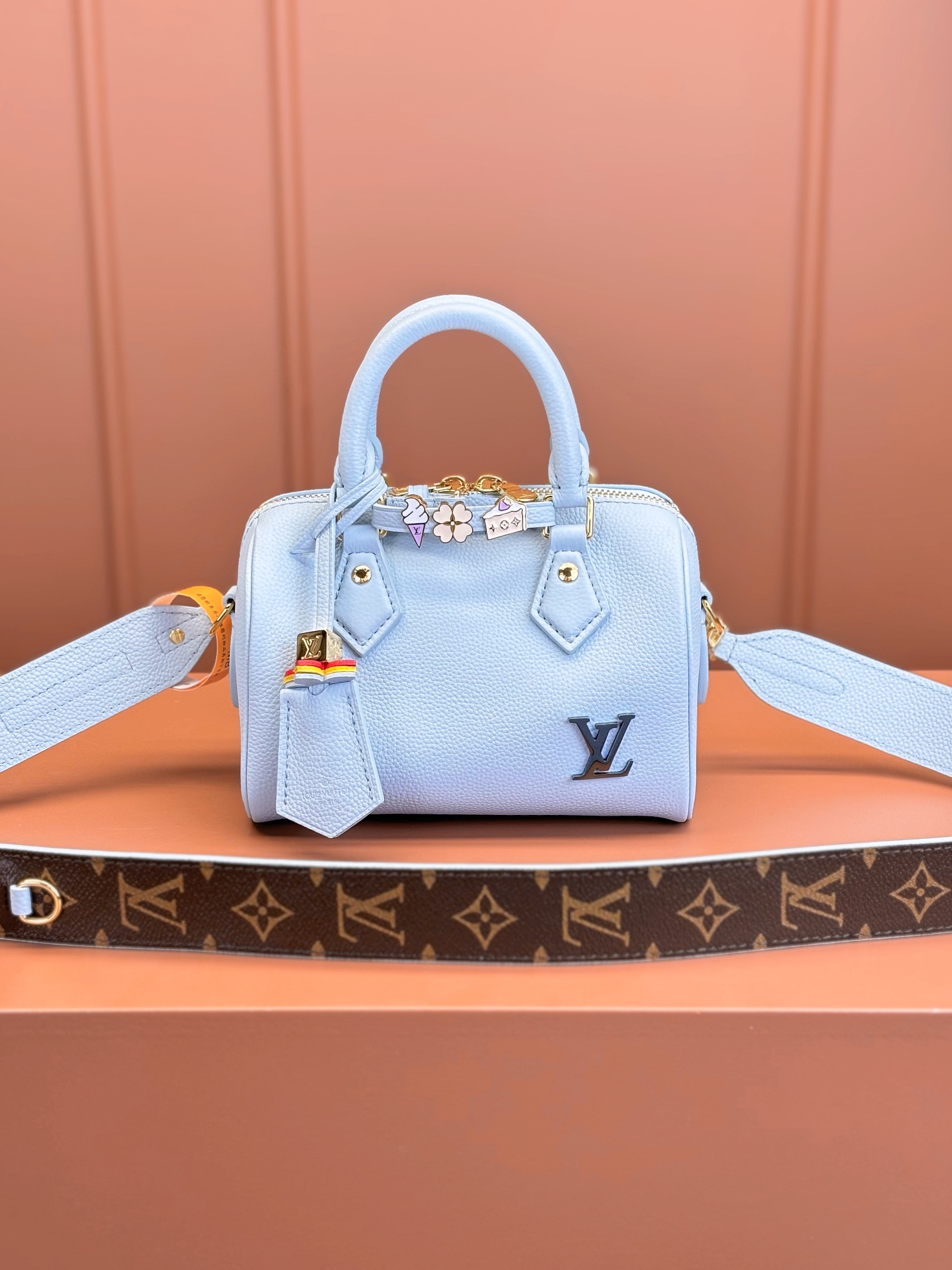 [TOP] Louis Vuitton LV SPEEDY BANDOULIÈRE 18  Bag 18x12x10cm - Blue