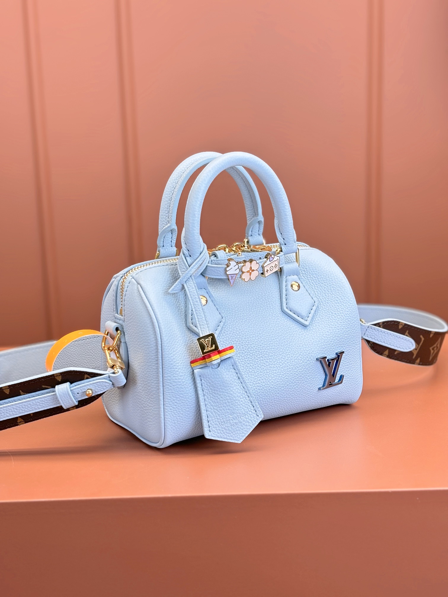 [TOP] Louis Vuitton LV SPEEDY BANDOULIÈRE 18  Bag 18x12x10cm - Blue