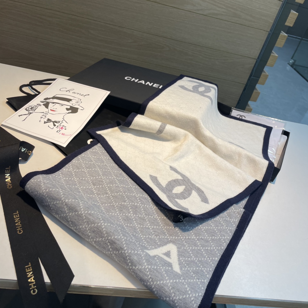 [TOP] CHANEL Cashmere Shawl Scarf 30x180 cm - Blue & White