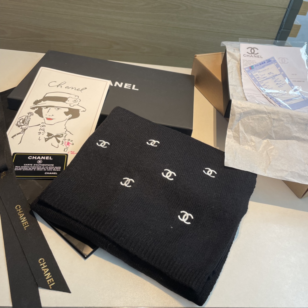 [TOP] CHANEL Cashmere Shawl Scarf 70x190 cm - Black