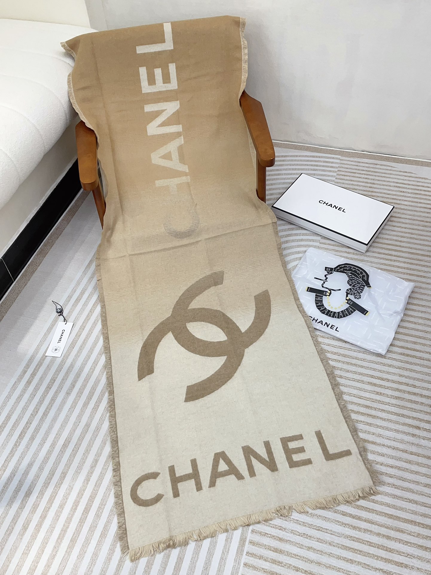 [TOP] CHANEL Cashmere Shawl Scarf 75x200 cm - Khaki