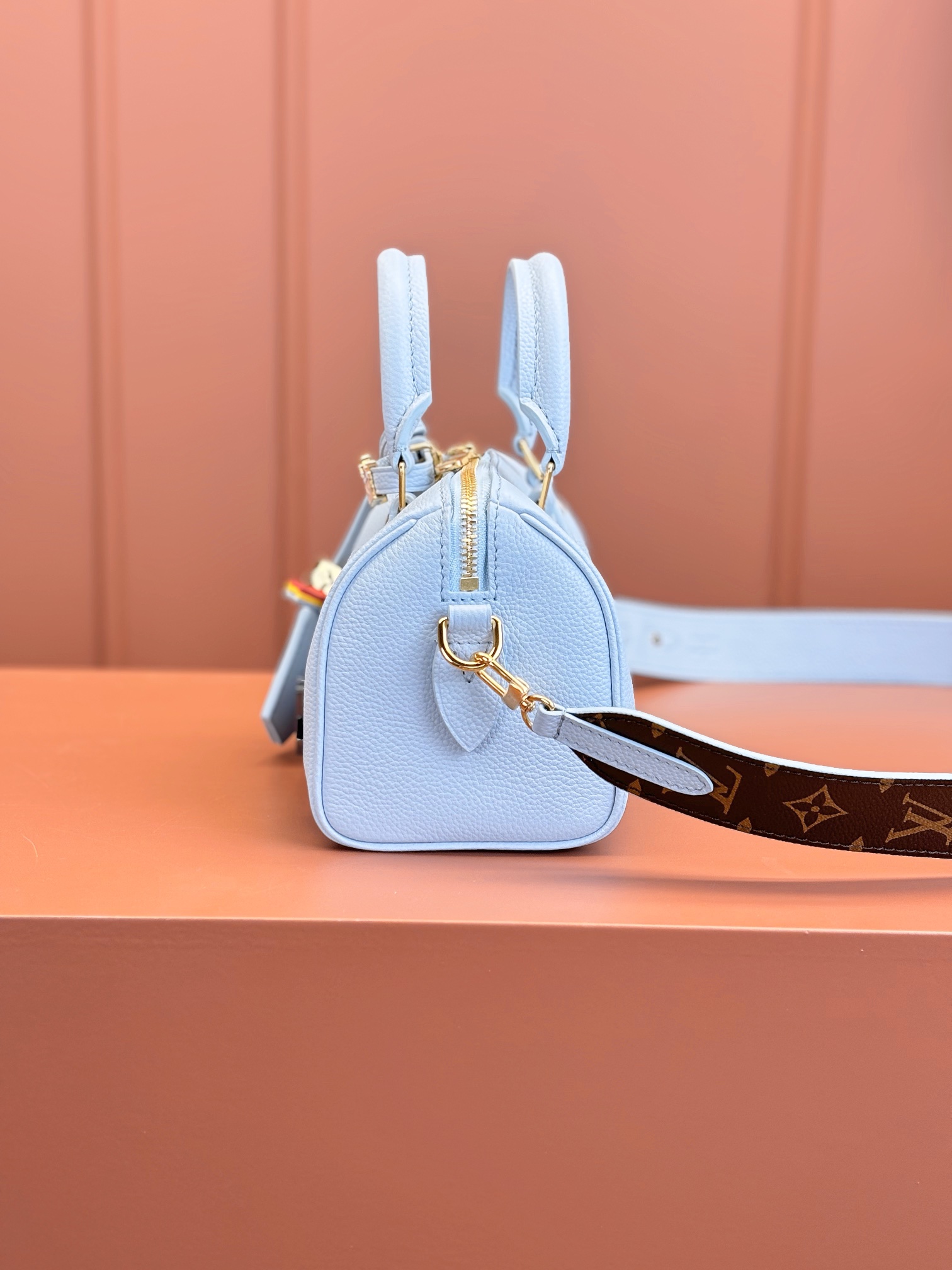 [TOP] Louis Vuitton LV SPEEDY BANDOULIÈRE 18  Bag 18x12x10cm - Blue