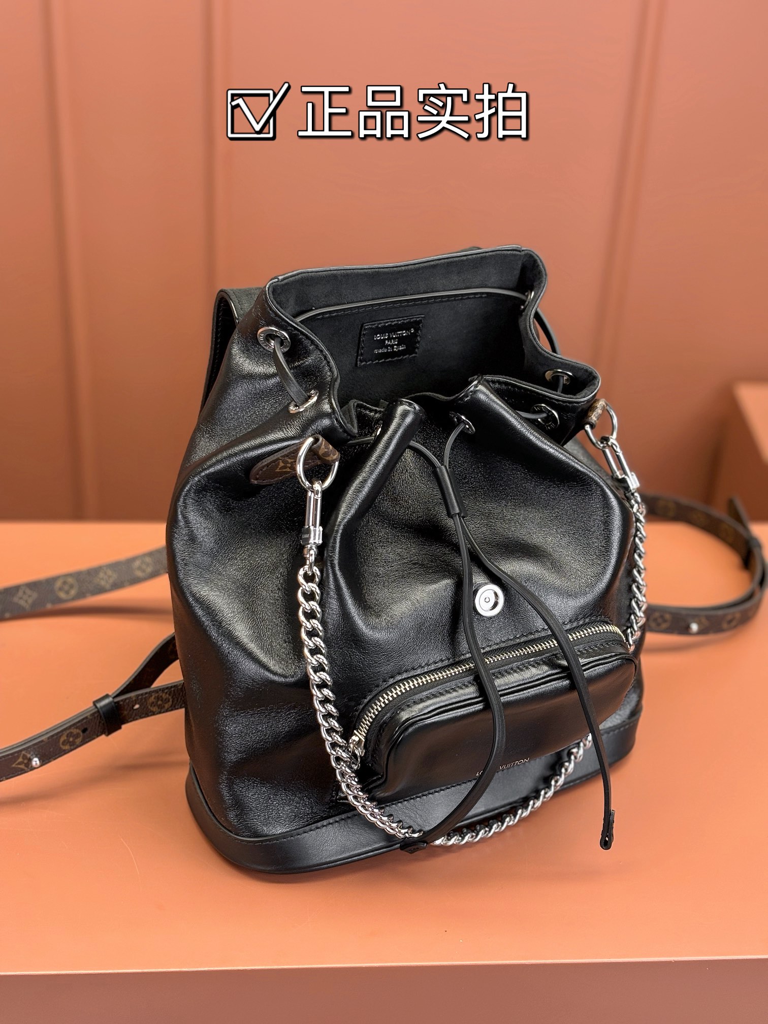 [TOP] Louis Vuitton LV  Montsouris PM Backpack 30 x 18 x 28 cm-Black