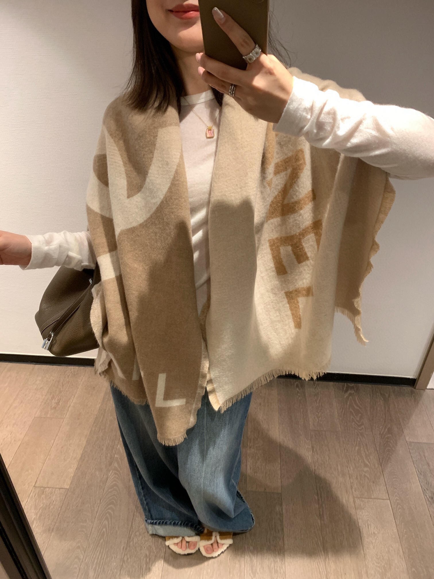[TOP] CHANEL Cashmere Shawl Scarf 75x200 cm - Khaki