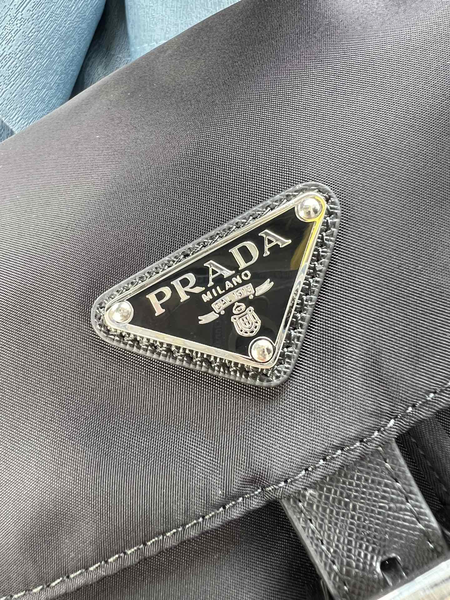 [TOP] PRADA Parachute Fabric Backpack 28x23.5x12cm - 4 Colour