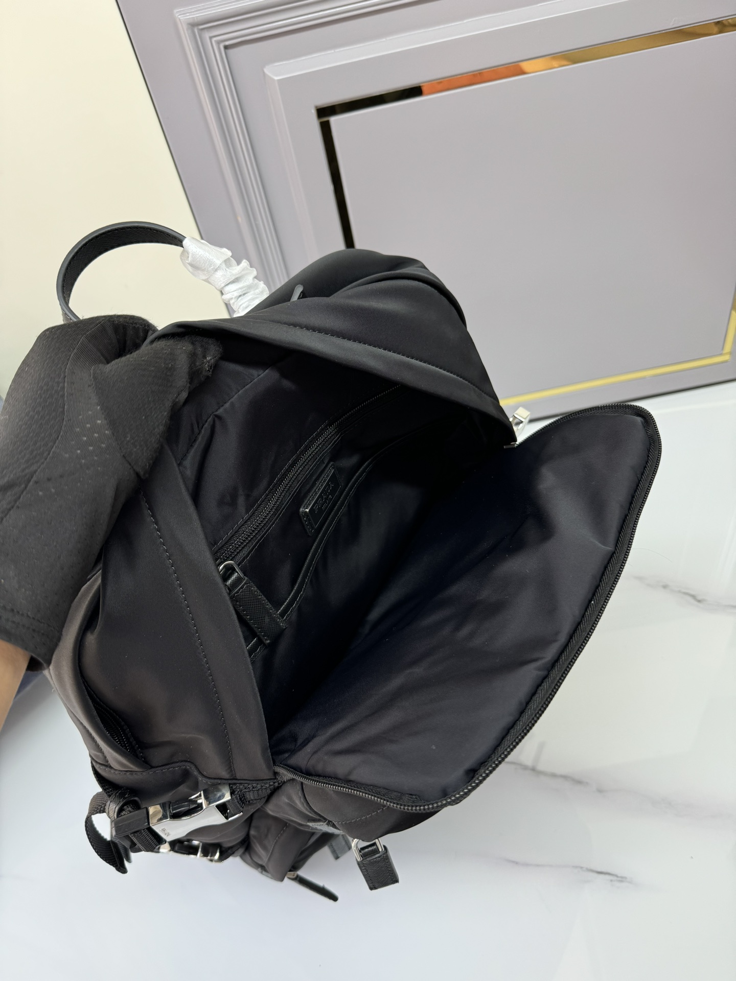 [TOP] PRADA Nylon Fabric Multi-Functional Backpack 25.5x21.5x45cm - Black
