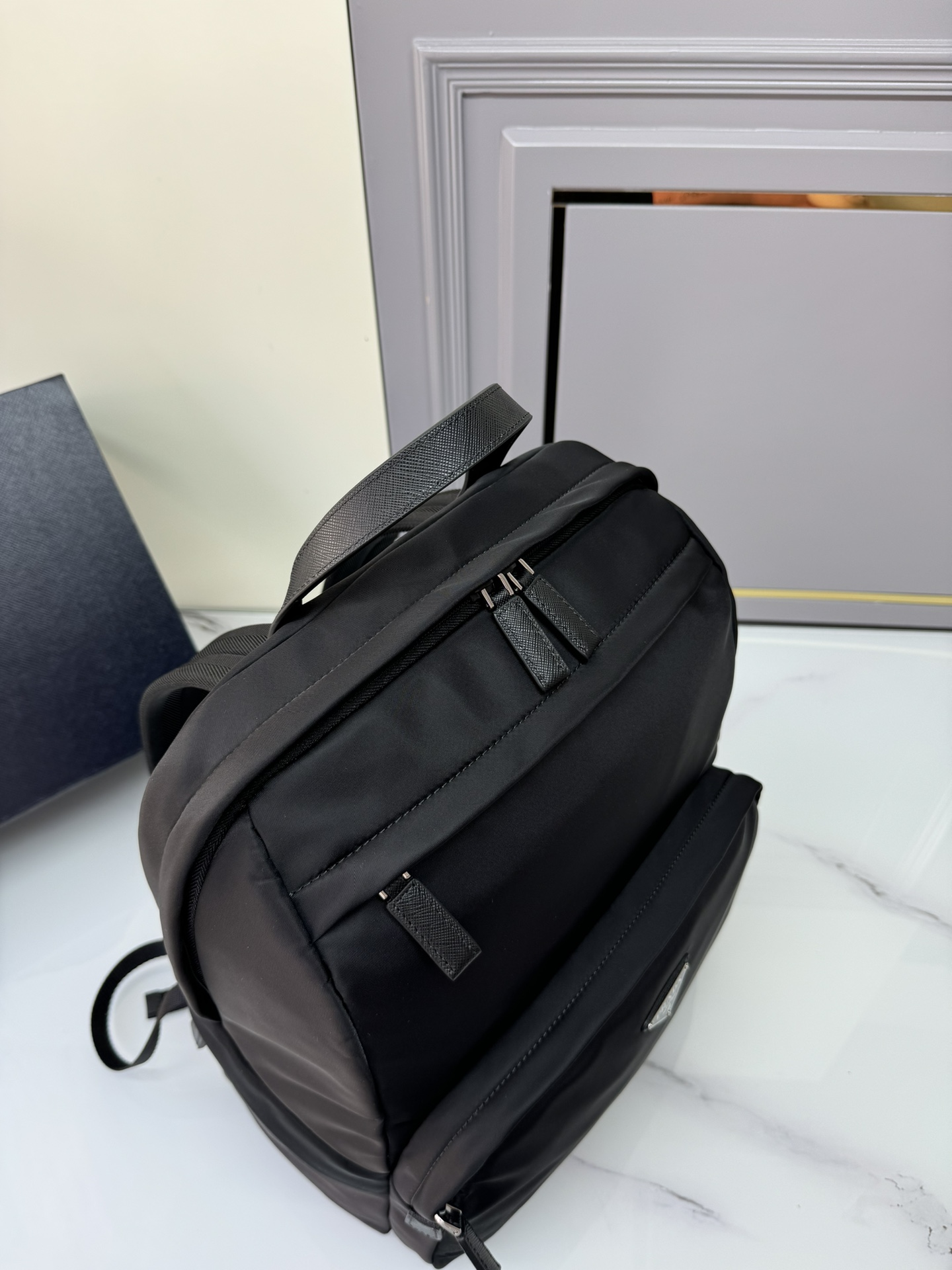 [TOP] PRADA Nylon and Saffiano Leather Backpack 30×39×15cm - Black