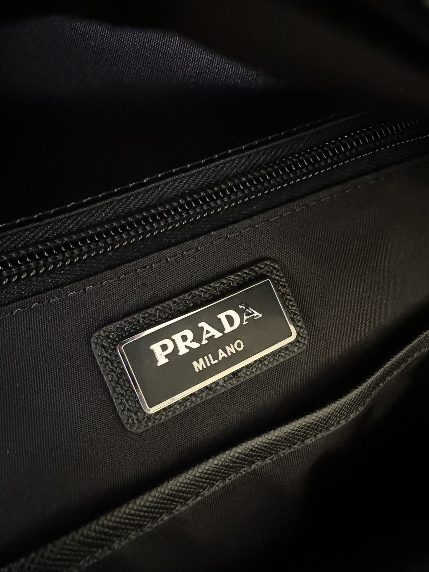 [TOP] PRADA Nylon Backpack 29×40×17cm - Black
