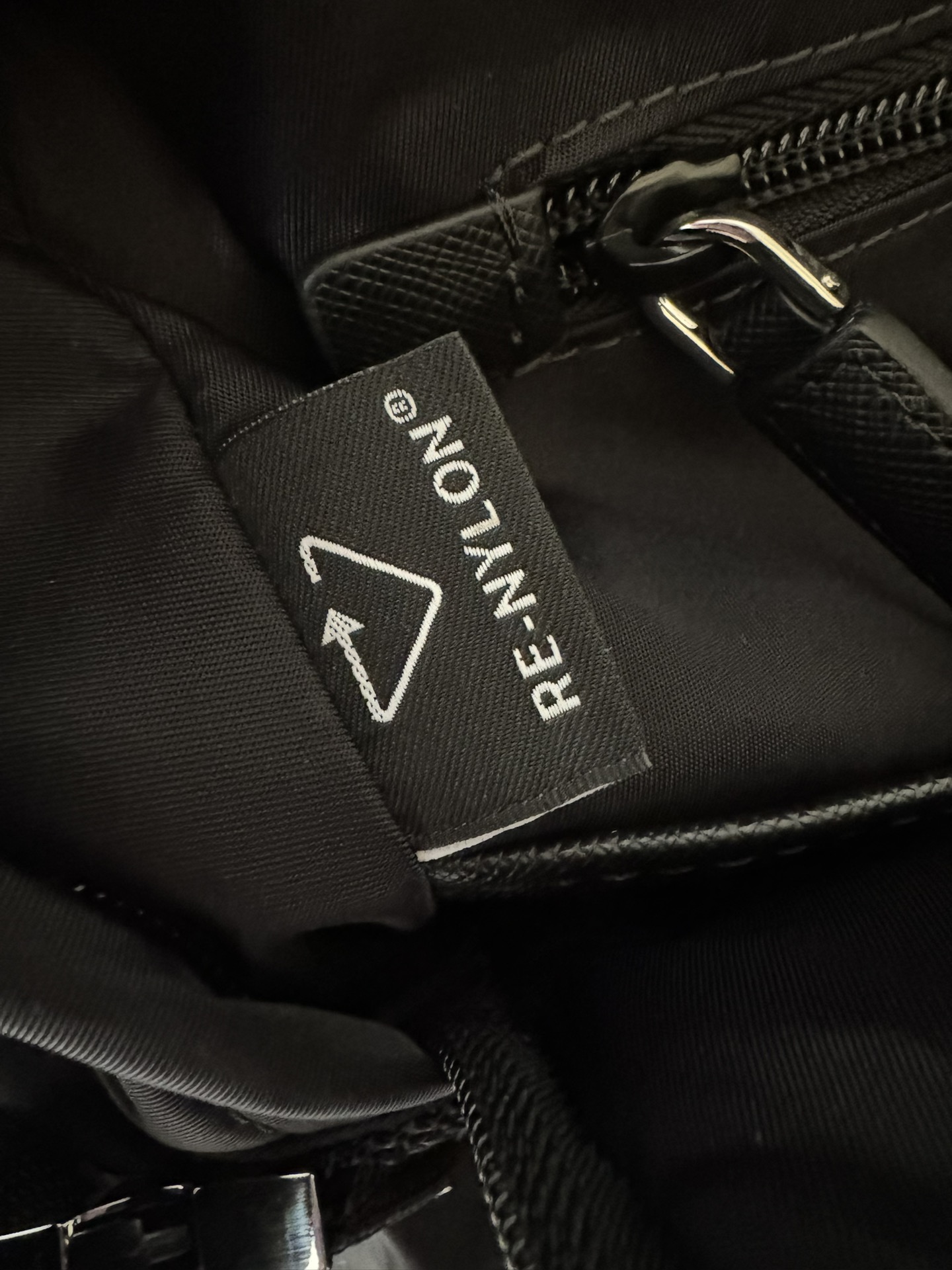 [TOP] PRADA Nylon Fabric Multi-Functional Backpack 25.5x21.5x45cm - Black