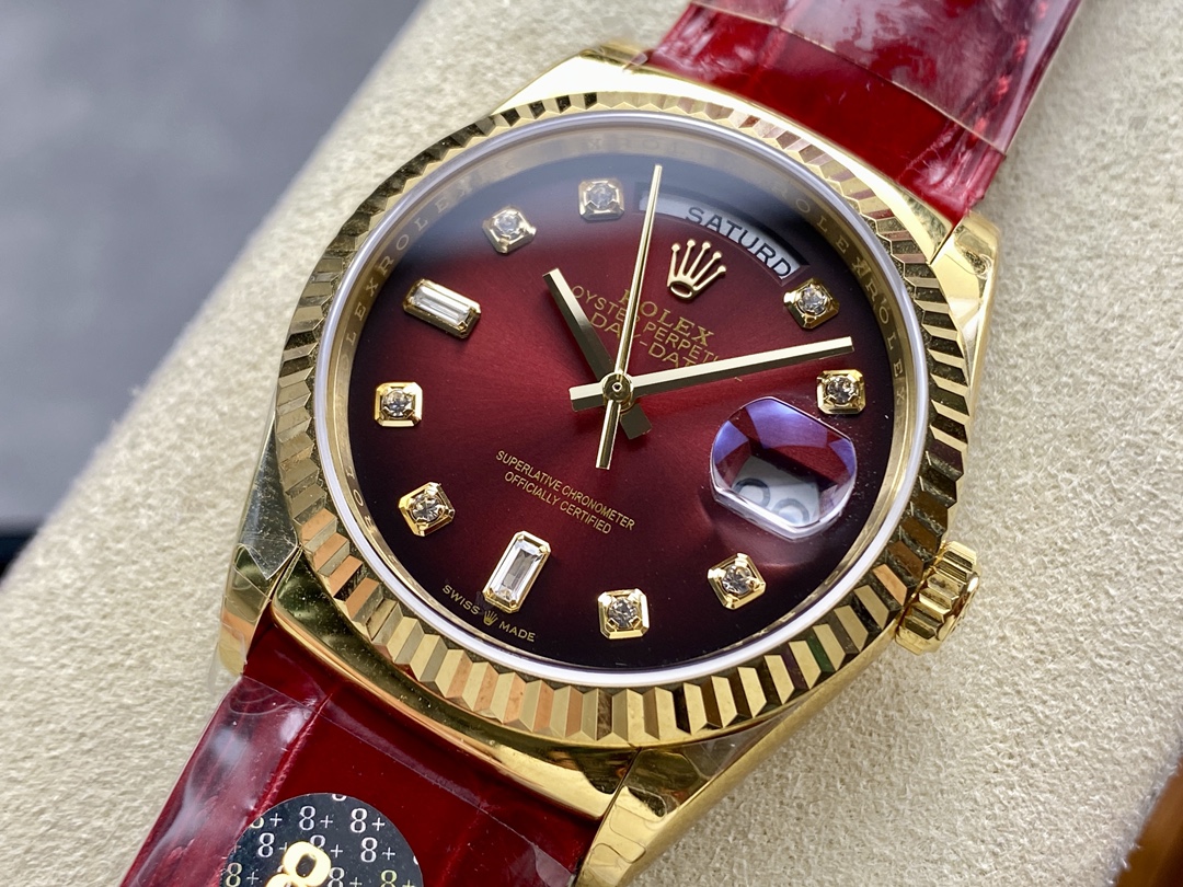 [TOP] ROLEX  Day-Date Yellow Gold Bezel Watch 36mm - Red