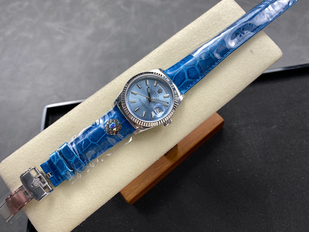 [TOP] ROLEX  Day-Date Sliver Bezel Watch 36mm - Blue