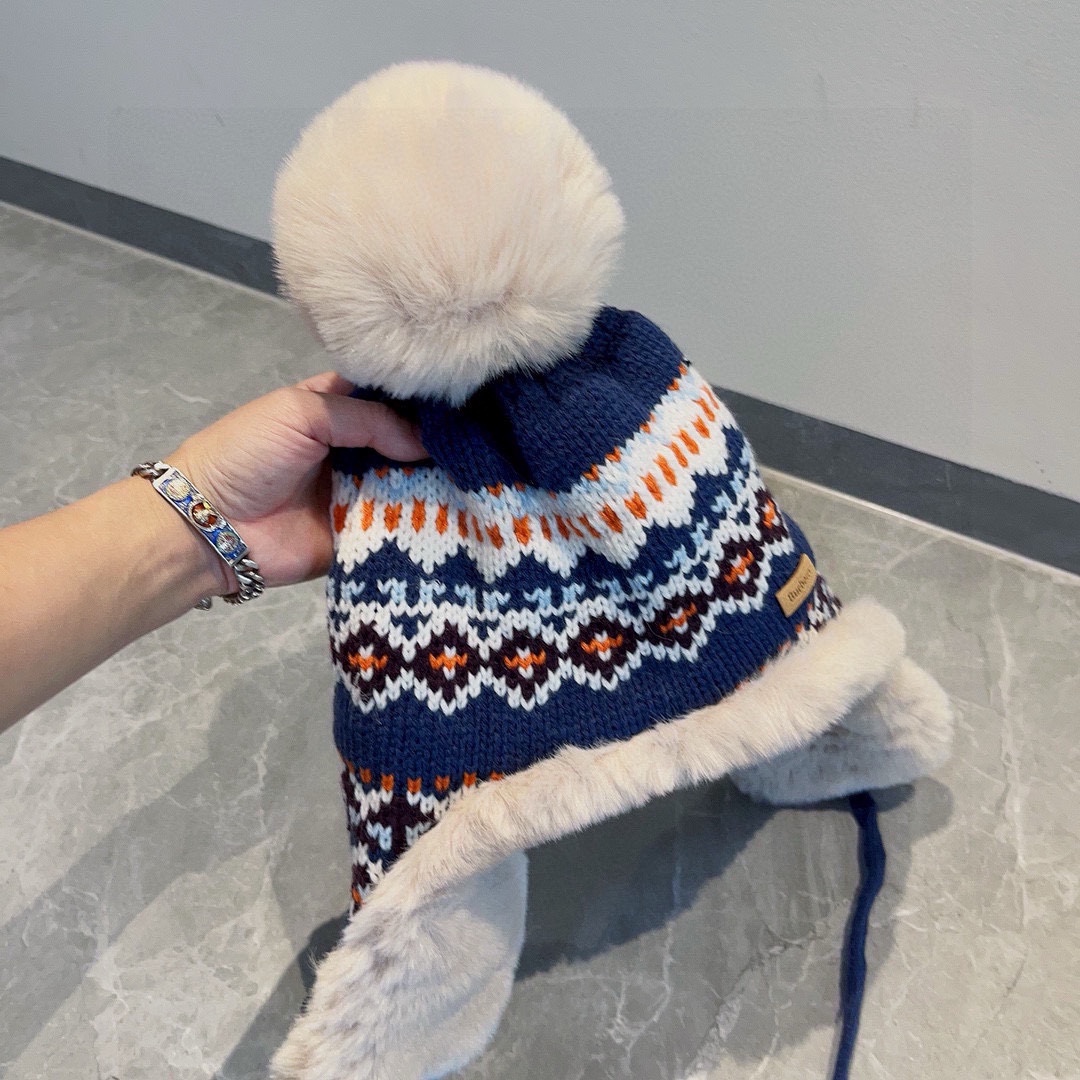 [TOP] BURBERRY Fur Hat - Blue and Gray