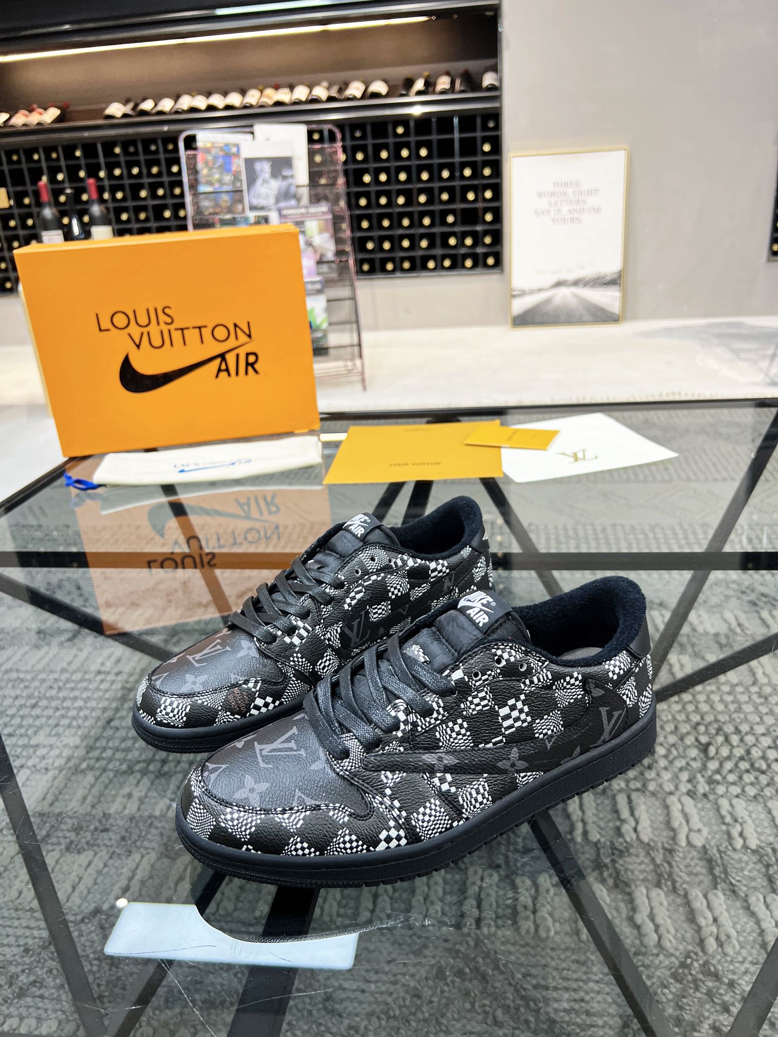 [TOP] Louis Vuitton LV × Nike Men's Shoes - 2 Colors