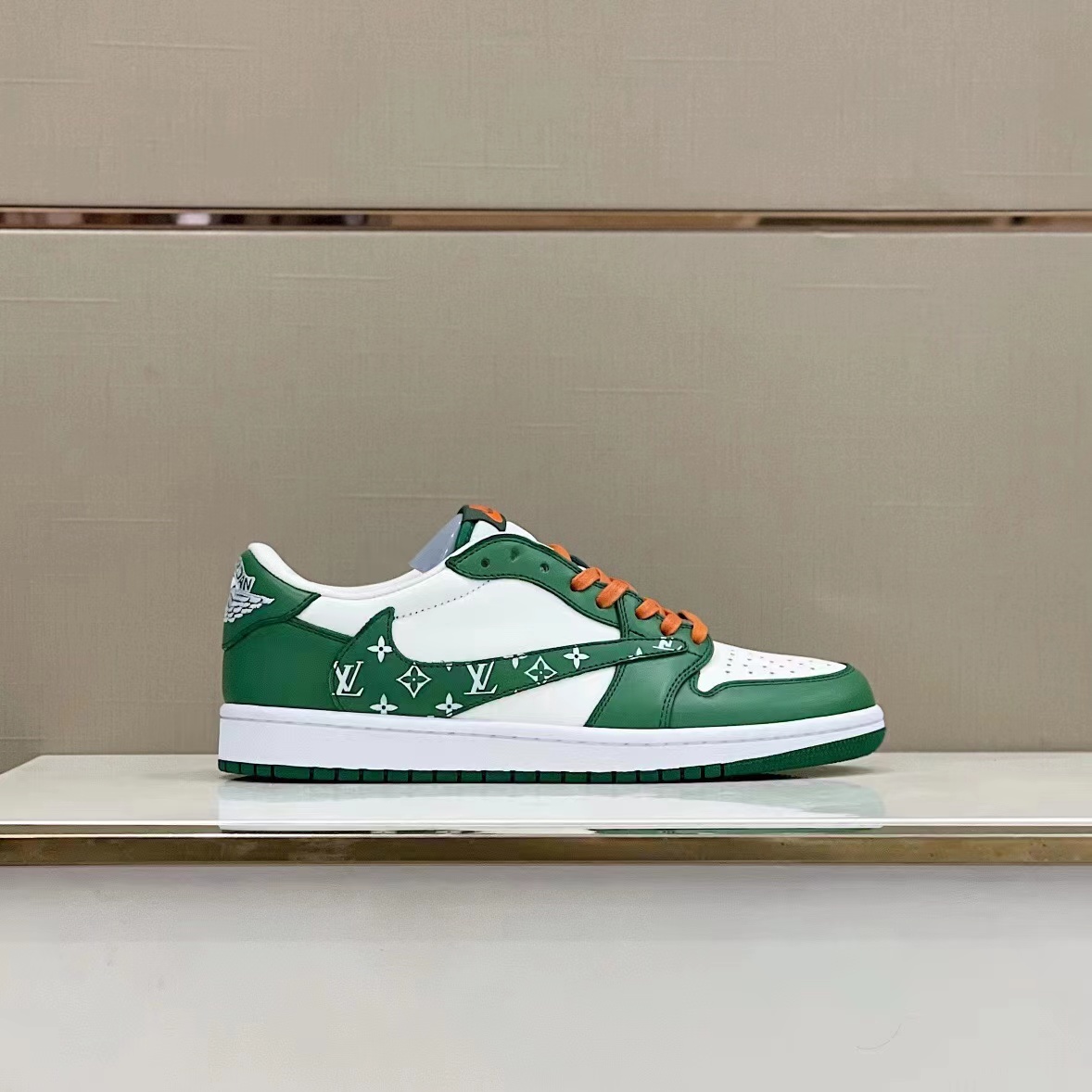 [TOP] Louis Vuitton LV &Nike  Men's Shoes - 2 Colors