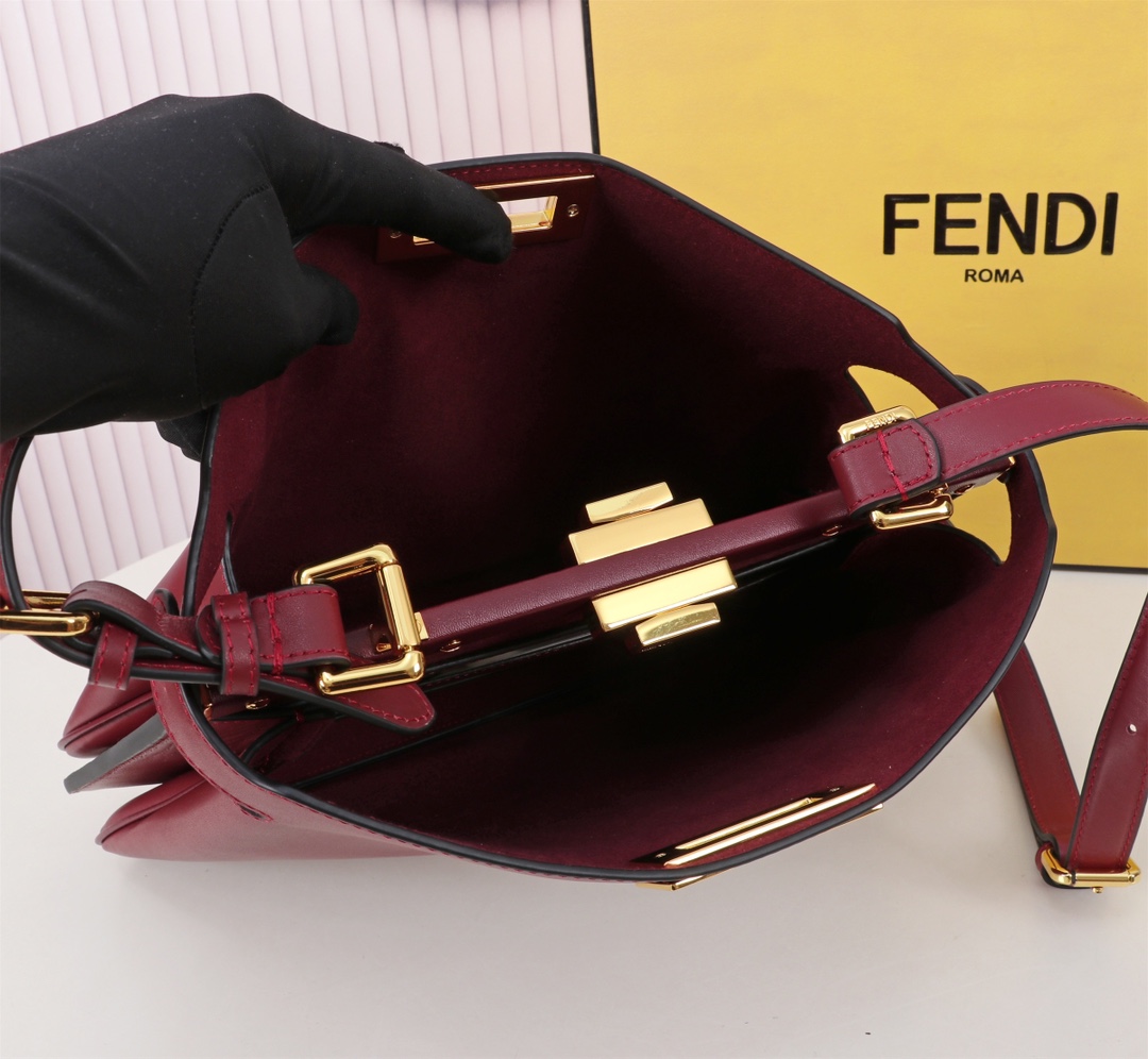 [TOP] FENDI Peekaboo Soft Bag 33×22.5×10CM  -Red