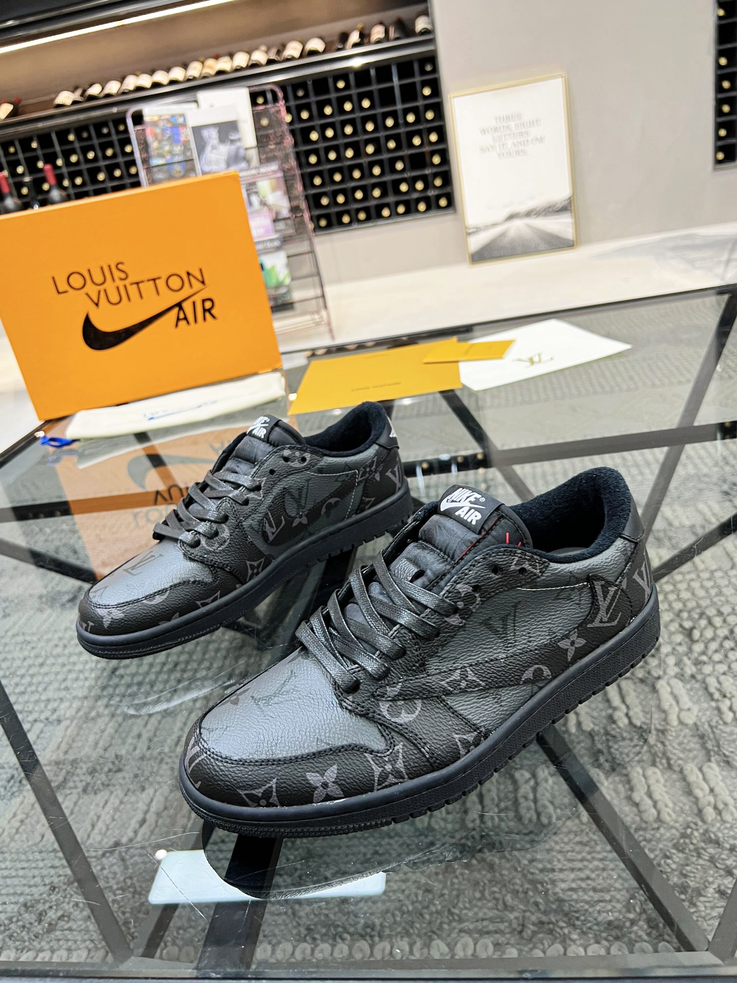 [TOP] Louis Vuitton LV × Nike Men's Shoes - 2 Colors
