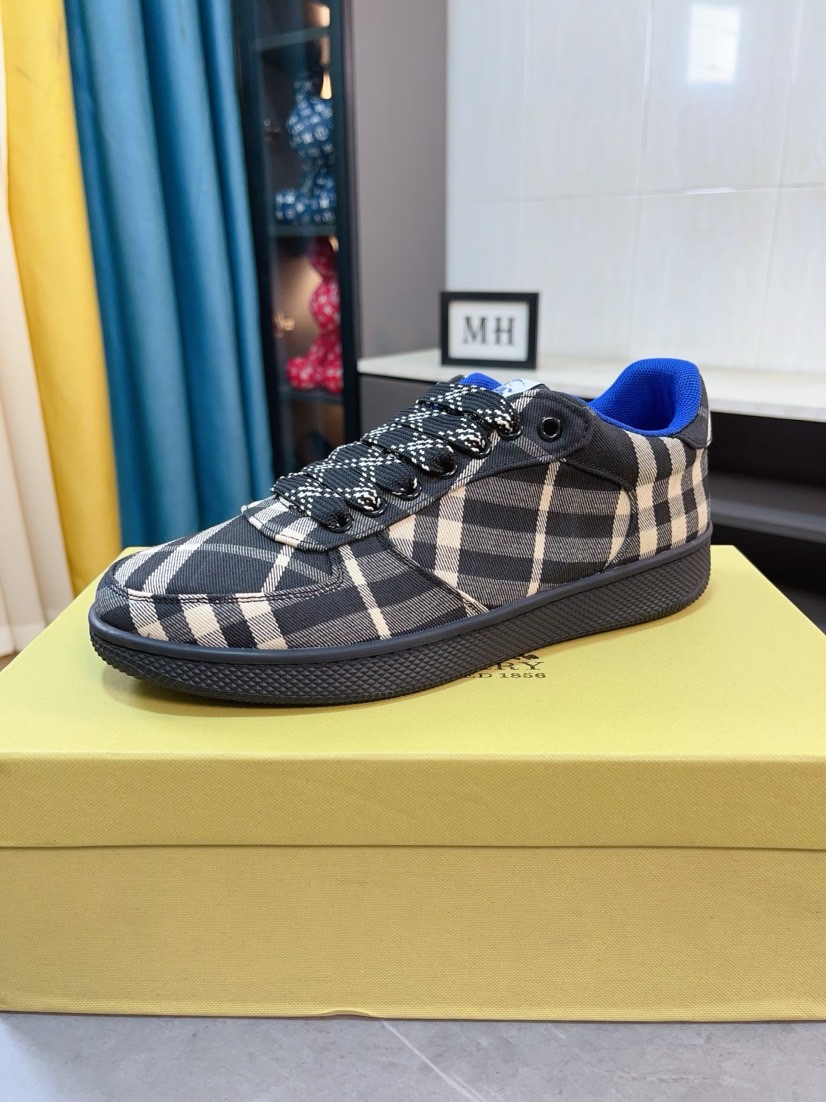[TOP] BURBERRY Casual Shoes-3 Colors