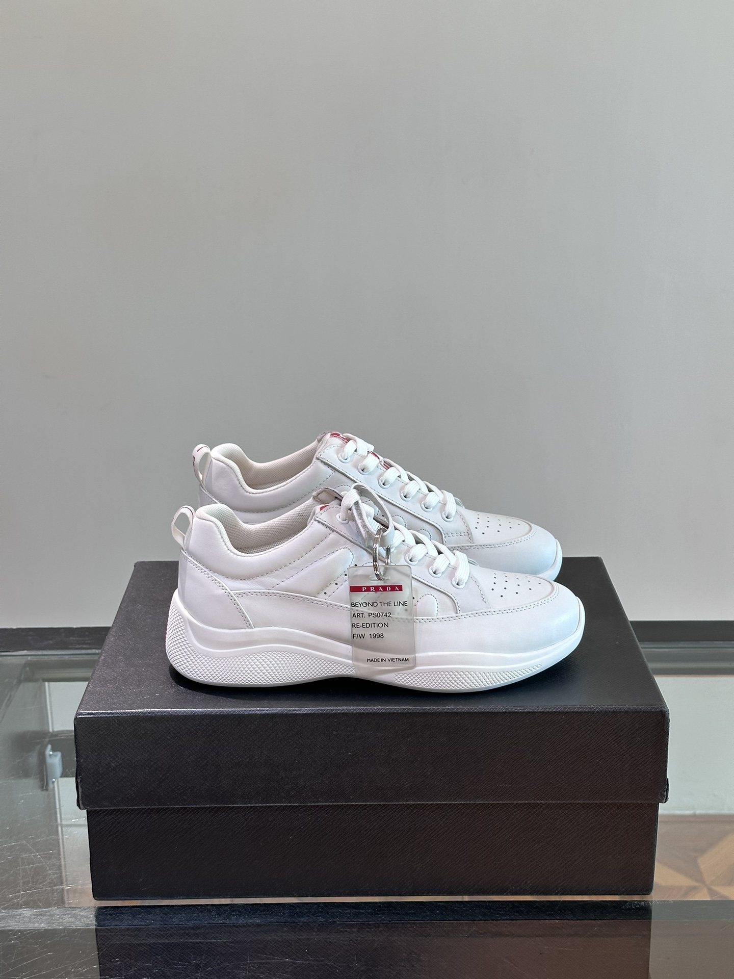 [TOP] PRADA Sports Shoes - 2 Colors