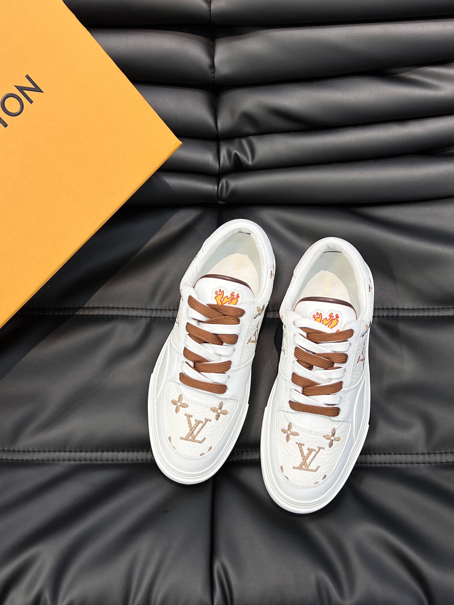 [TOP] Louis Vuitton LV Men's Shoes - 5 Colors