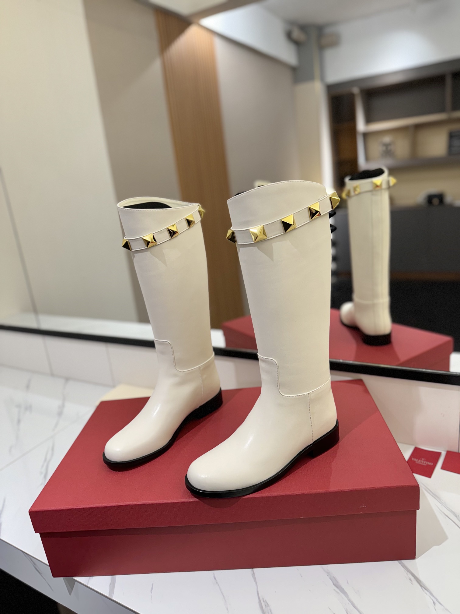 [TOP] VALENTINO GARAVANI Kelly Jumping Boots  - 3 Color