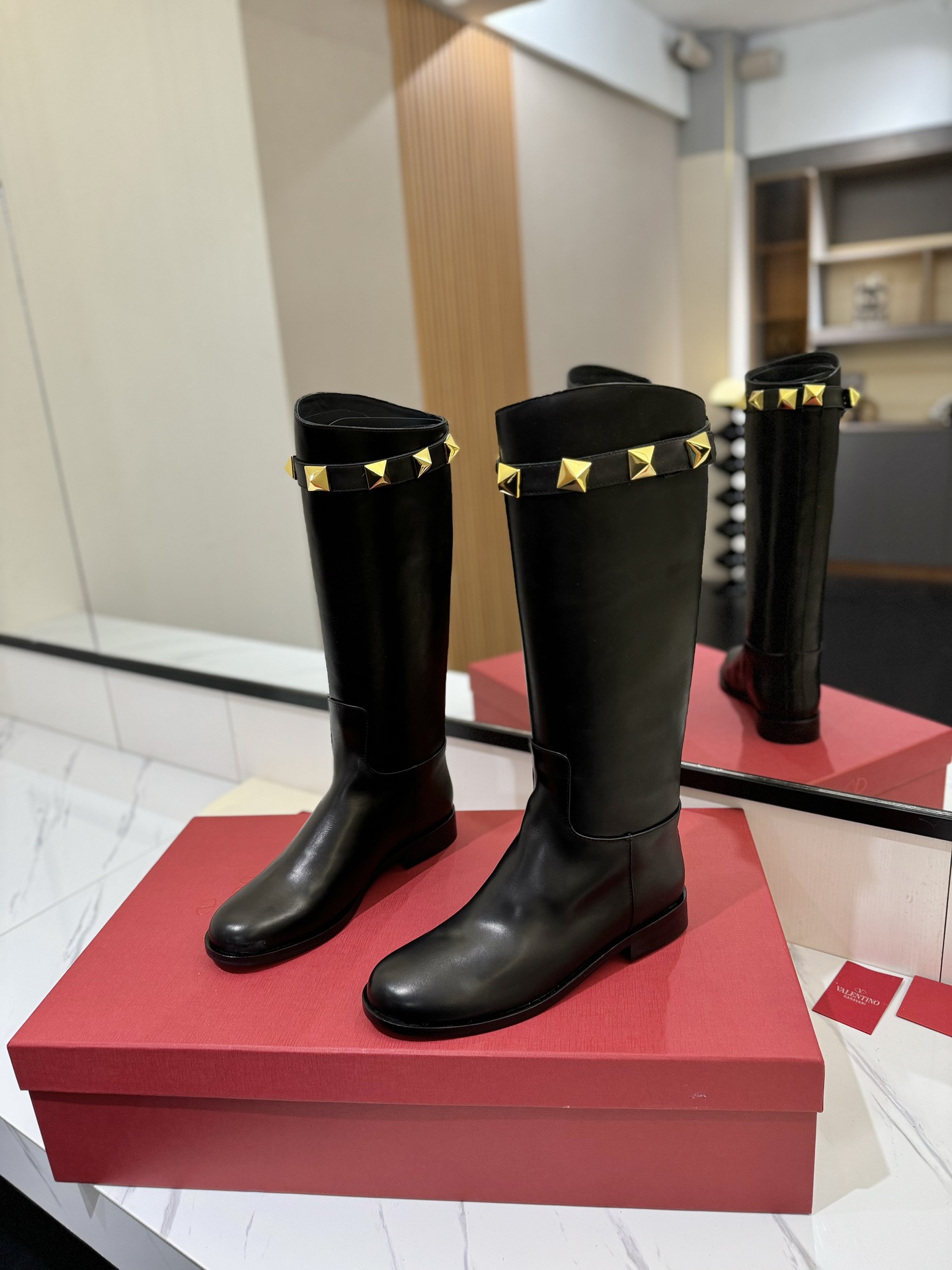 [TOP] VALENTINO GARAVANI Kelly Jumping Boots  - 3 Color