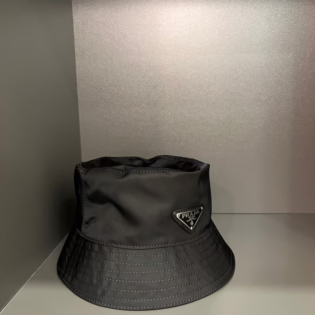 [TOP] PRADA Re-Edition Bucket Hat Nylon - Black