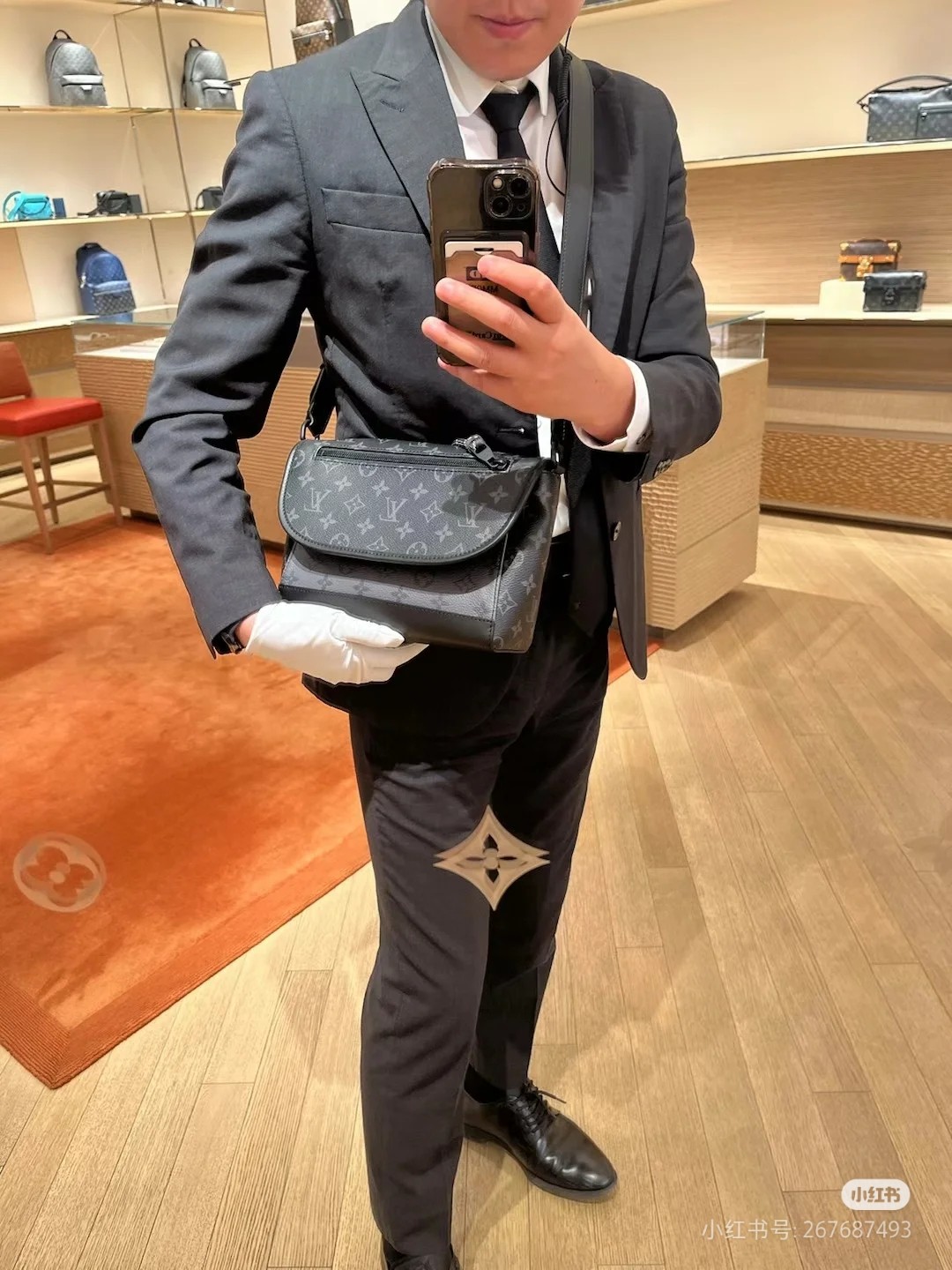 [TOP] Louis Vuitton LV Pulse Messenger Monogram Bag 17 x 11 x 26.6cm - Black