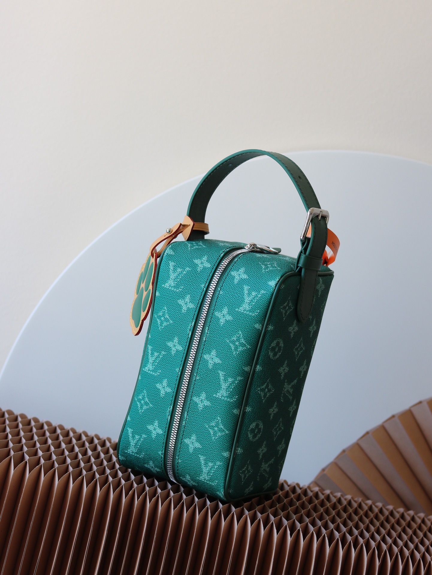 [TOP] Louis Vuitton LV Locker Dopp Kit Bag 23*13*12cm- Green
