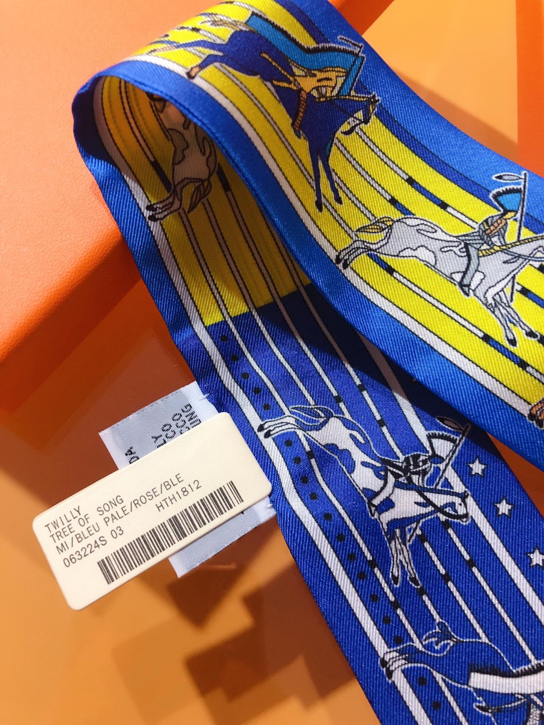 [TOP] HERMES Chef Pawnee Twilly Scarf 86 x 5 cm - 4 Colours