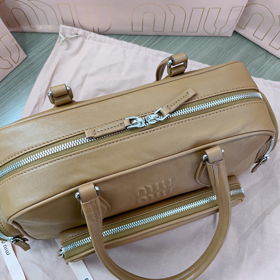 [TOP] Miu Miu Leather Shoulder 32x21x12.5cm Bag - Brown