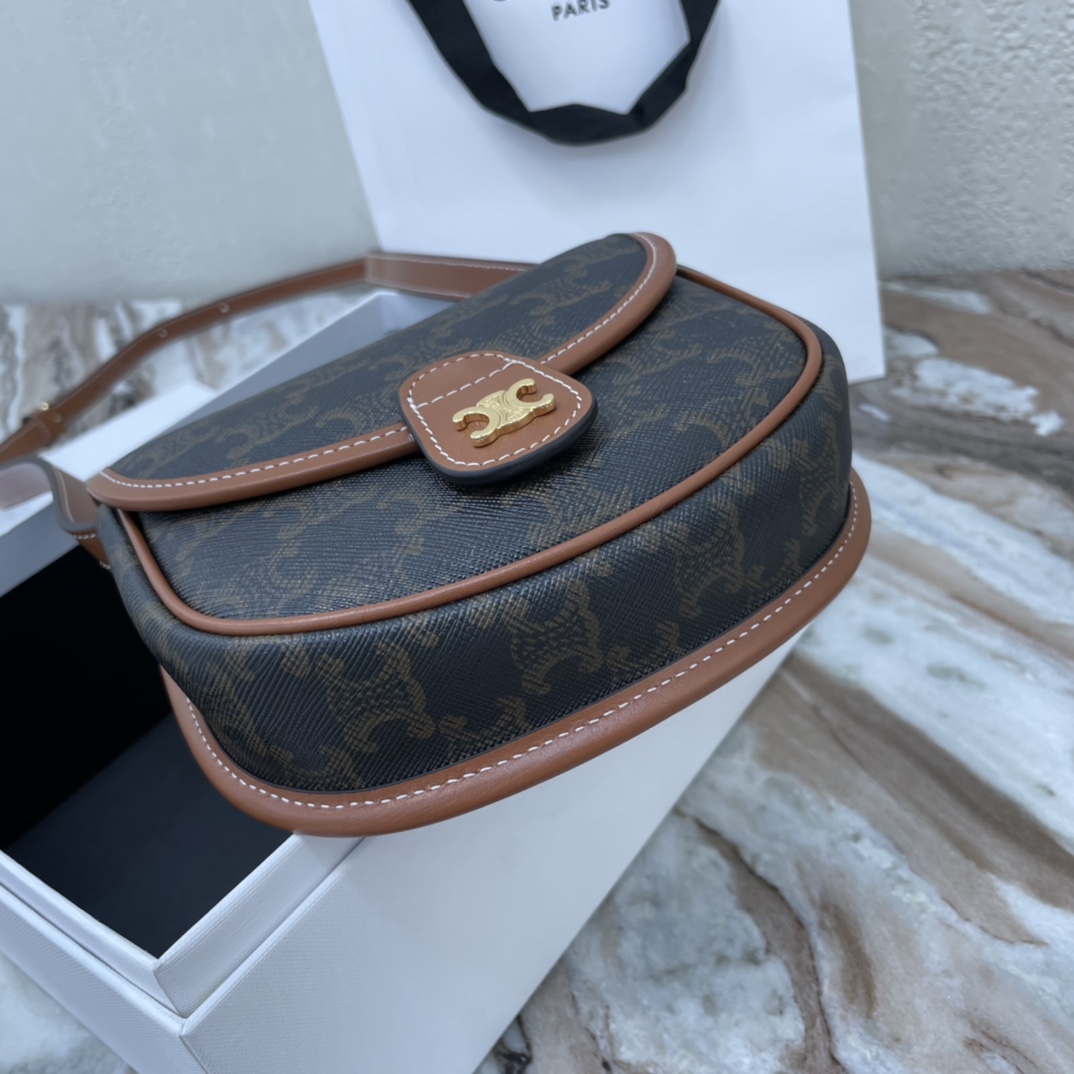 [TOP] CELINE Triomphe Bag Mini Logo Print Wagyu Leather Handbag 15×11×4cm - Black&Brown