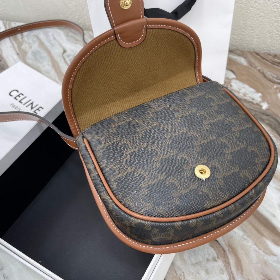 [TOP] CELINE Triomphe Bag Mini Logo Print Wagyu Leather Handbag 15×11×4cm - Black&Brown
