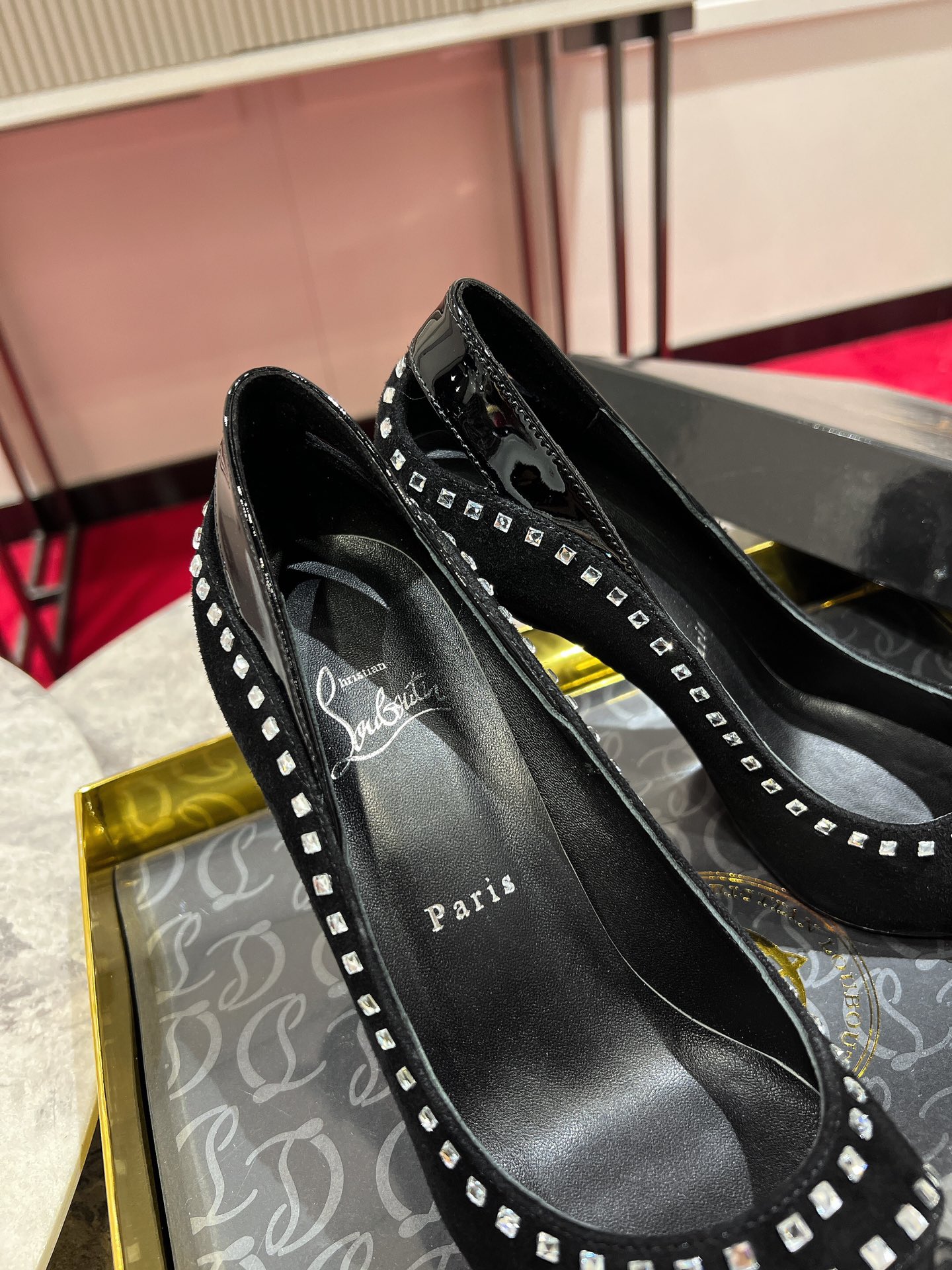 [TOP] Christian Louboutin Duvette Strass Pumps - Black