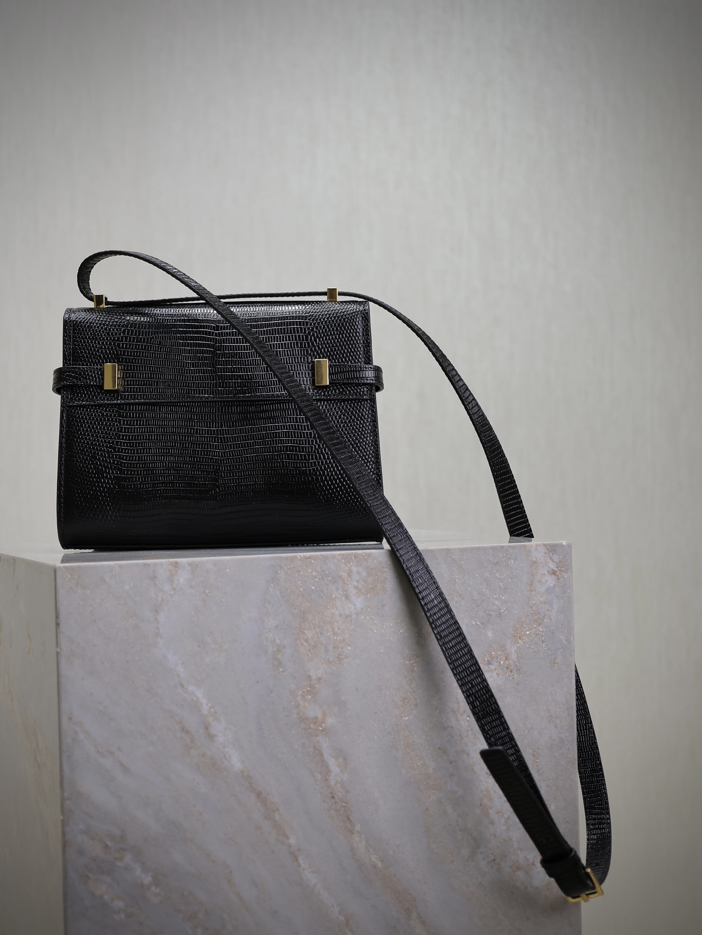 [TOP] Yves Saint Laurent YSL Manhattan Lizard Pattern Crossbody Satchel Bag 19×14×4cm - Black&GHW