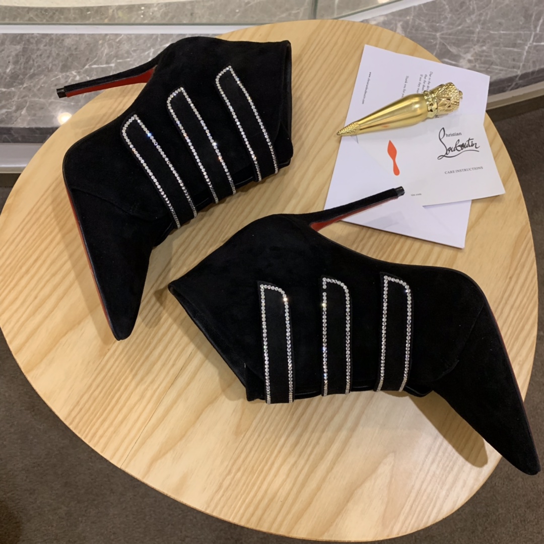 [TOP] Christian Louboutin Short Boots - Black
