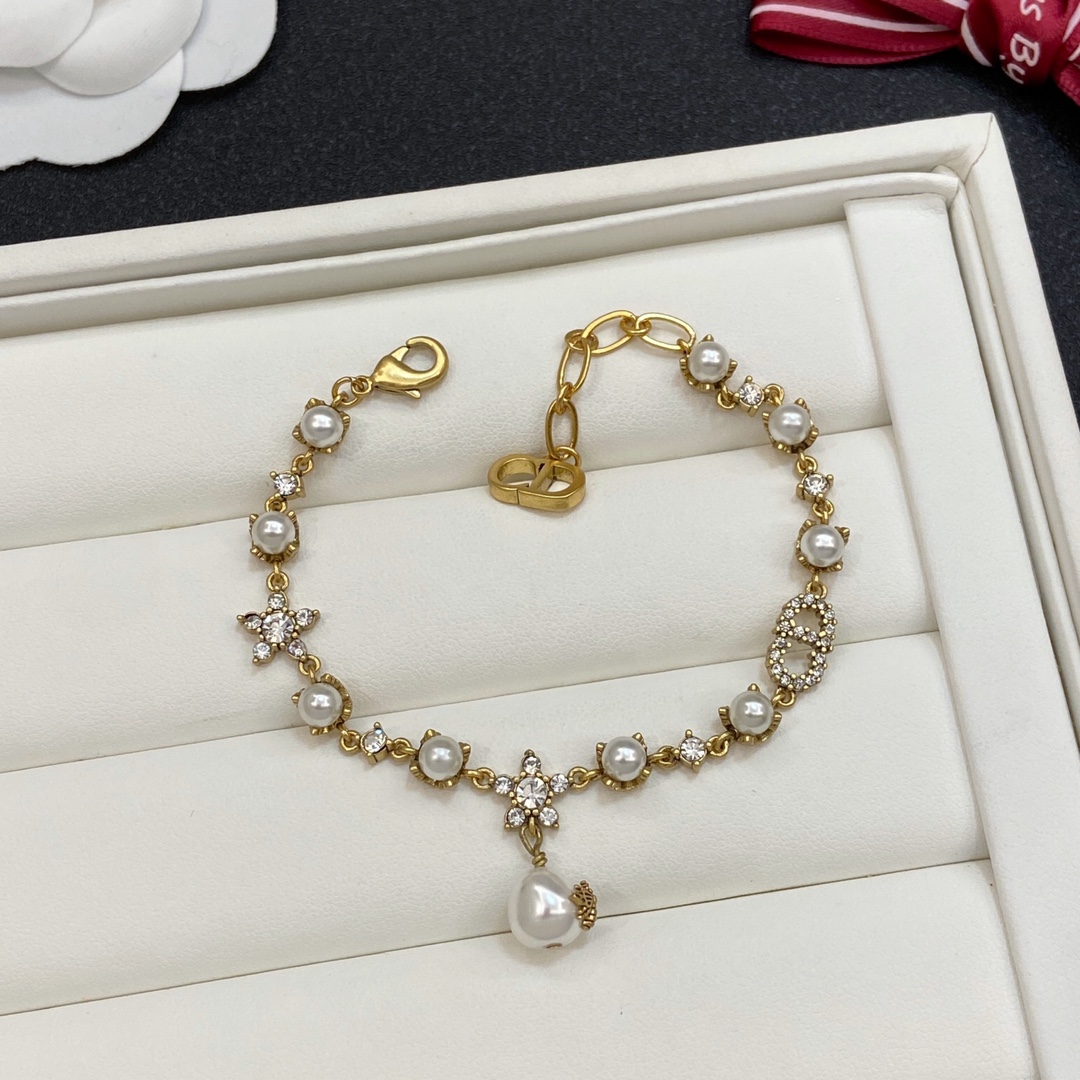 [TOP] Christian Dior CD Pearl Bracelet - Gold