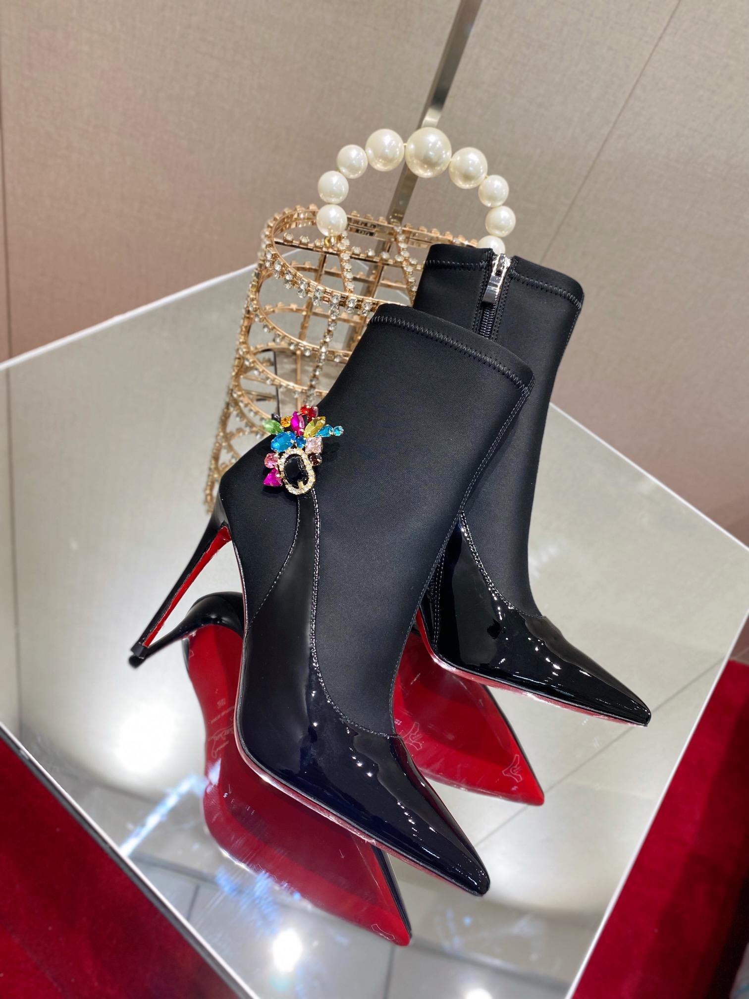 [TOP] Christian Louboutin Heeled Boots with Diamonds - Black